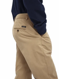 Scotch & Soda Stuart Slim Fit Stretch Chino 20 Scotch & Soda Stuart Slim Fit Stretch Chino -Scotch & Soda 153649 Sand NHD DTL 1 c826b48d 9177 407a 89b3 1ef19c0ed33c