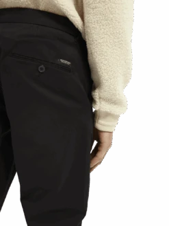 Scotch & Soda Mott Super Slim Fit Classic Chino -Scotch & Soda 153650 Black NHD DTL ebb45e9e abd3 4b4e 943a 199d68c5d8c7