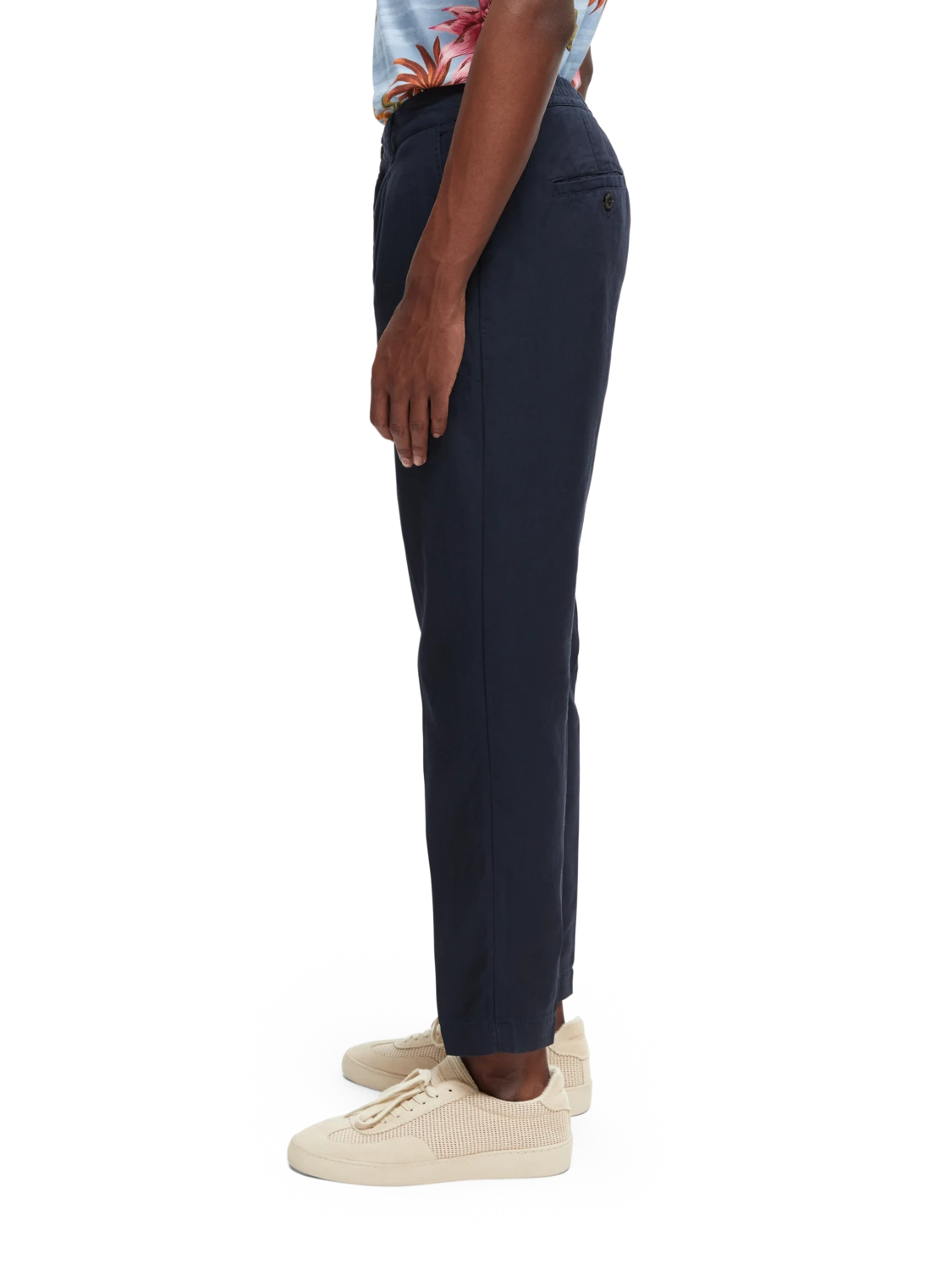 Scotch & Soda Blake Pleated Slim-Fit Chino 11 Scotch & Soda Blake Pleated Slim-Fit Chino - Image 9