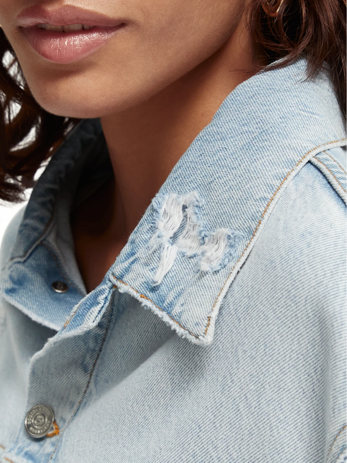 Scotch & Soda Customised Organic Denim Jacket — Beach Treat 6 Scotch & Soda Customised Organic Denim Jacket — Beach Treat - Image 4