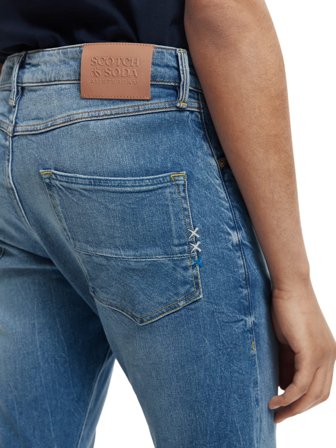 Scotch & Soda The Singel Slim Tapered-Fit Jeans 6 Scotch & Soda The Singel Slim Tapered-Fit Jeans - Image 4