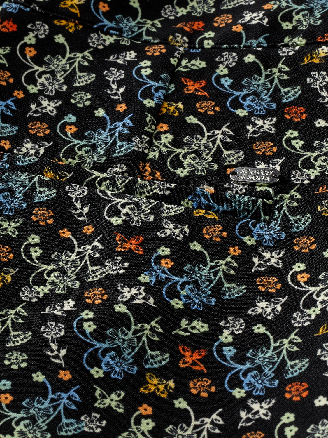 Scotch & Soda Printed Tailored Flared Trousers 9 Scotch & Soda Printed Tailored Flared Trousers - Image 7