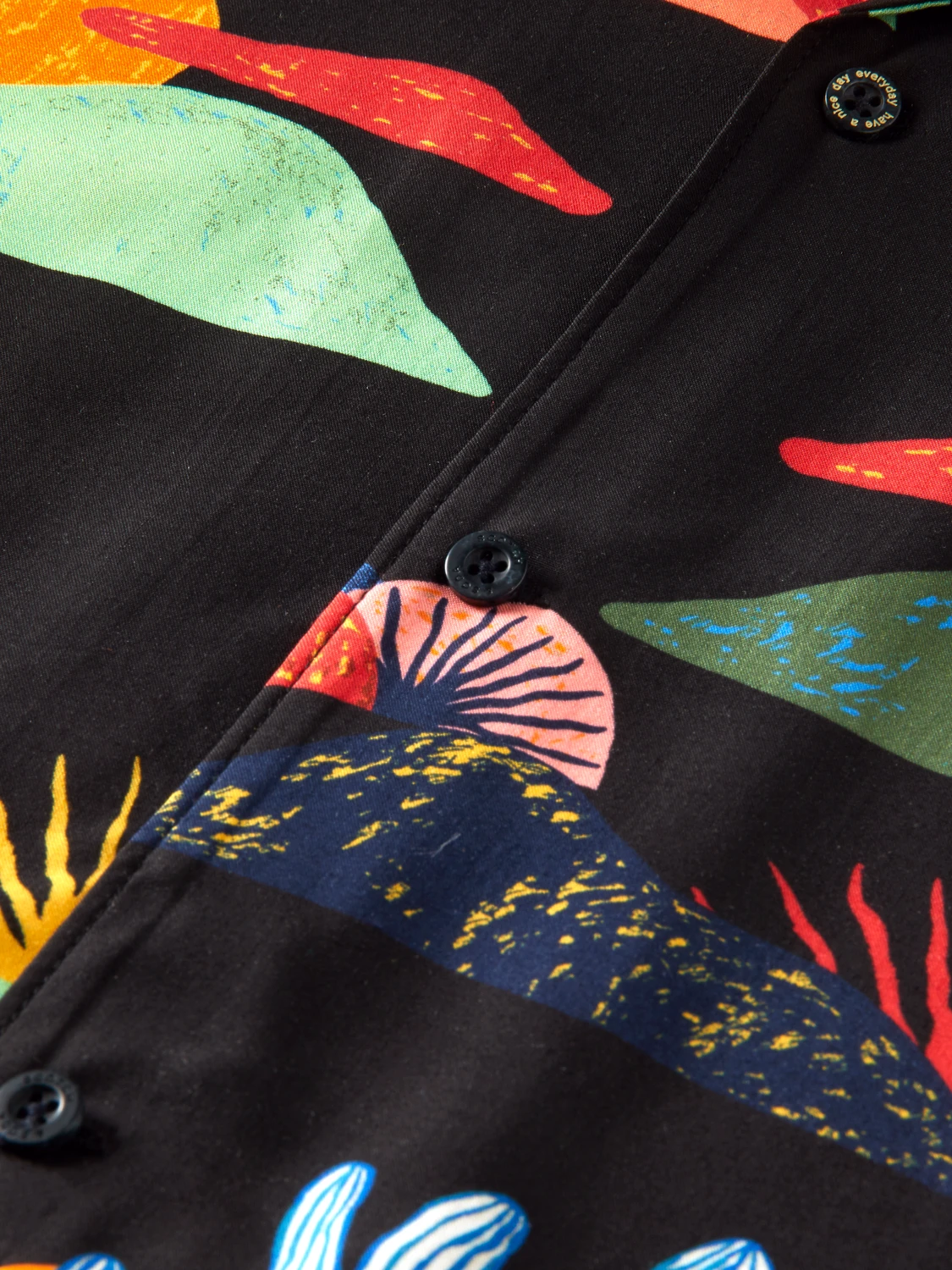 Scotch & Soda Abel Macias Printed Short Sleeve Shirt 9 Scotch & Soda Abel Macias Printed Short Sleeve Shirt - Image 7