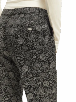 Scotch & Soda Mid-Rise Tapered Jacquard Trousers -Scotch & Soda 168797 Planetary 20Icons NHD DTL1