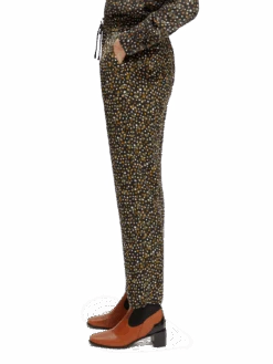 Scotch & Soda Nina Mid-Rise Tapered Jogger 29 Scotch & Soda Nina Mid-Rise Tapered Jogger -Scotch & Soda 169388 Space 20Floral 20Cinnamon 20Spice NHD SDE