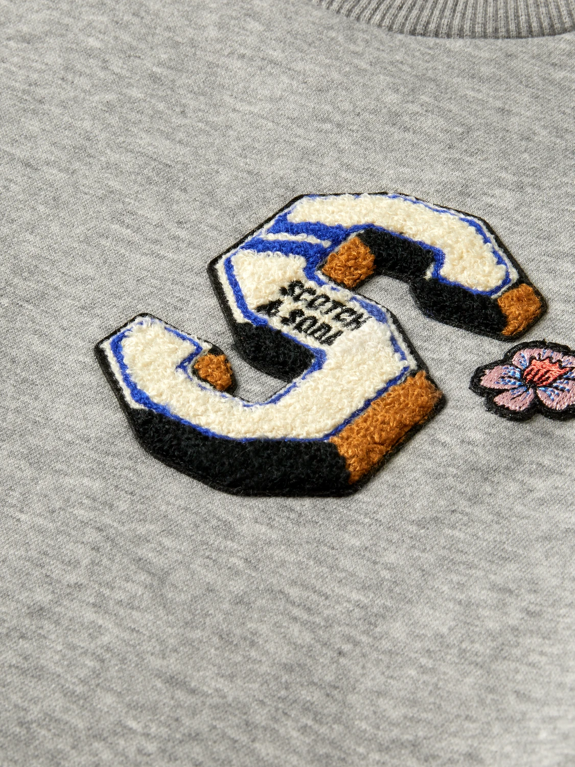 Scotch & Soda Regular-Fit Artwork Crewneck Sweatshirt 9 Scotch & Soda Regular-Fit Artwork Crewneck Sweatshirt - Image 7