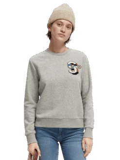 Scotch & Soda Regular-Fit Artwork Crewneck Sweatshirt 23 Scotch & Soda Regular-Fit Artwork Crewneck Sweatshirt -Scotch & Soda 169610 Light 20Heather 20Grey MDL CRP