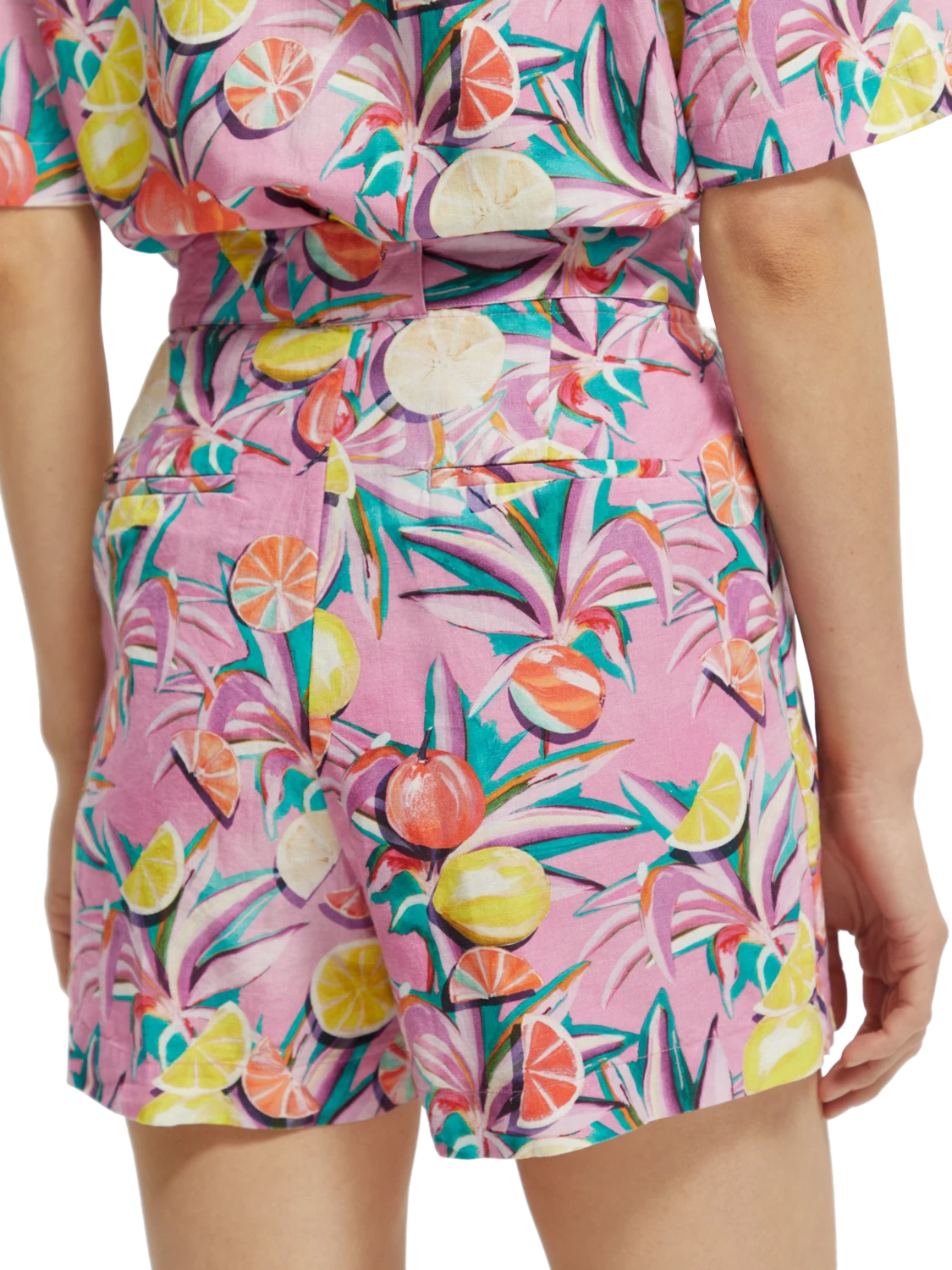 Scotch & Soda High-Rise Mid-Length Shorts 11 Scotch & Soda High-Rise Mid-Length Shorts - Image 9