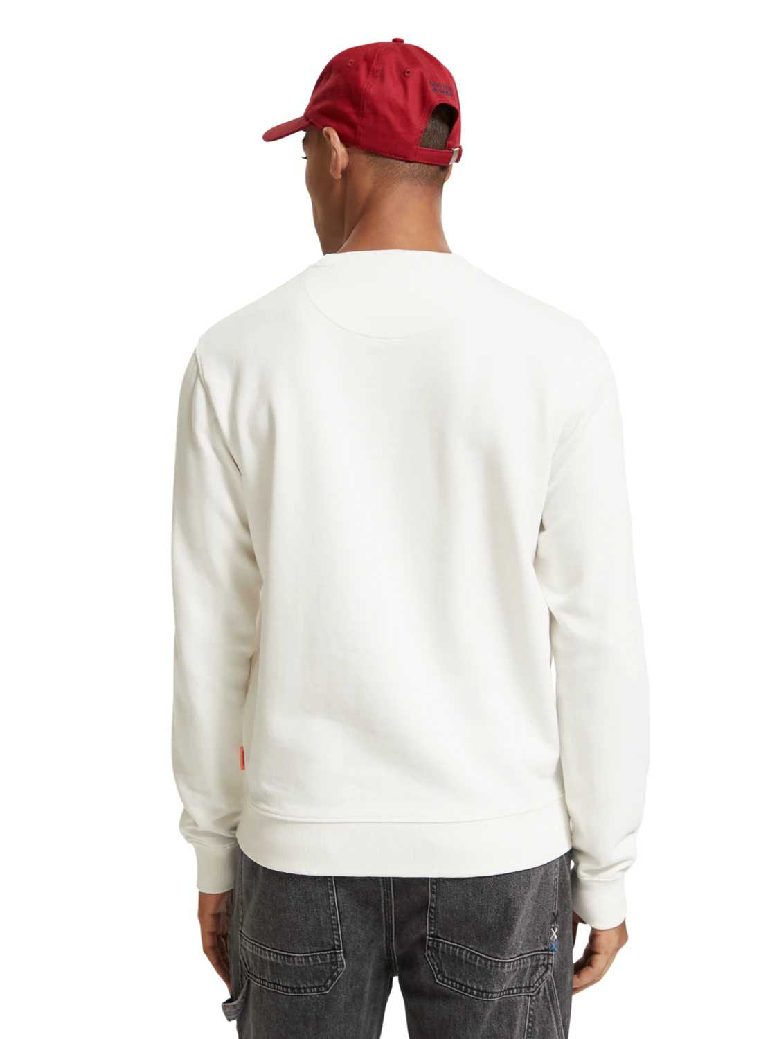 Scotch & Soda Regular Fit Chest Artwork Sweatshirt In Organic Cotton 4 Scotch & Soda Regular Fit Chest Artwork Sweatshirt In Organic Cotton - Image 2