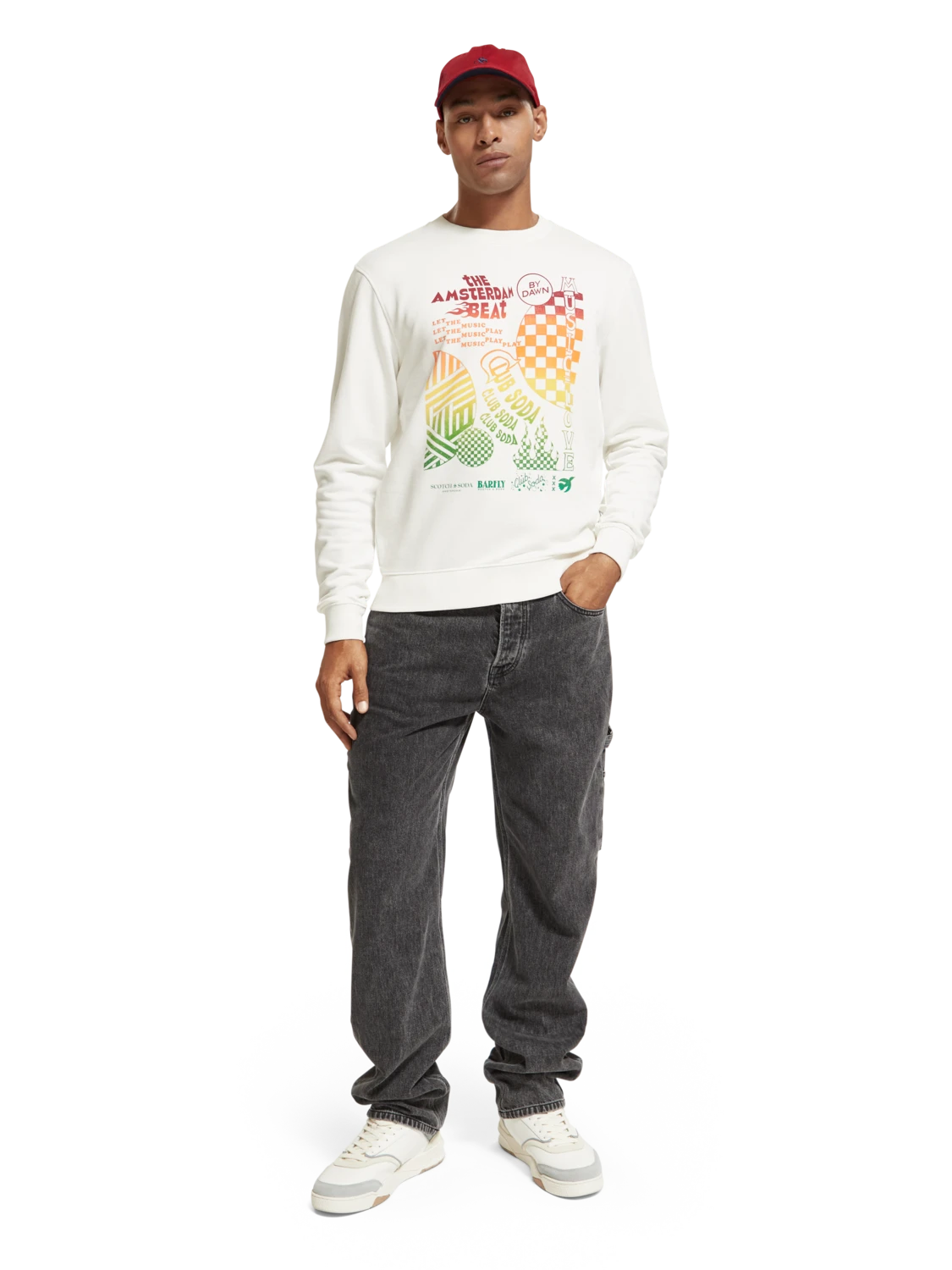 Scotch & Soda Regular Fit Chest Artwork Sweatshirt In Organic Cotton 3 Scotch & Soda Regular Fit Chest Artwork Sweatshirt In Organic Cotton