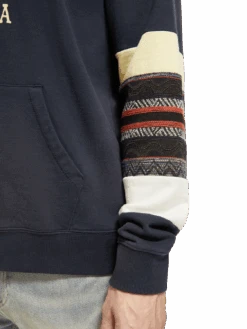 Scotch & Soda Club Soda Applique Hoodie -Scotch & Soda 174501 0002 MDL DTL1 a2812be7 74f5 4e30 85a6 8c2e2503b716