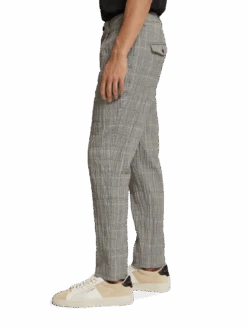 Scotch & Soda Blake Checked Cotton-Blend Seersucker Chino 9 Scotch & Soda Blake Checked Cotton-Blend Seersucker Chino -Scotch & Soda 175430 7136 FIT SDE ef5908e8 8253 4282 abd9 8bc564195ea3