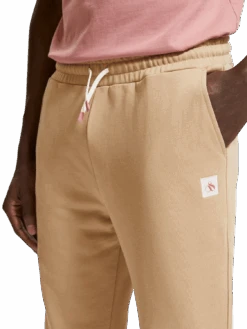 Scotch & Soda Essential Logo Badge Sweatpant -Scotch & Soda 175446 6896 MDL DTL1 9ea0ece4 5a2c 4f1c b1ad c661e1ea49b1