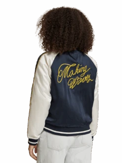 Scotch & Soda Making Waves Reversible Bomber Detail -Scotch & Soda 176428 0002 MDL BCK 9a0e9aed 4568 43d1 8ddc e597e07e5574