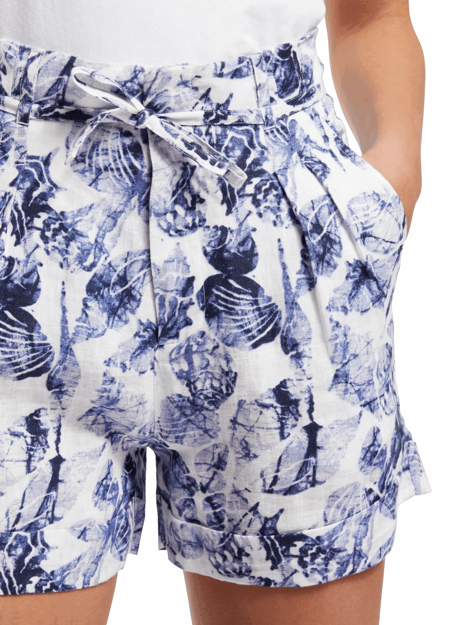 Scotch & Soda High-Rise Linen Short 6 Scotch & Soda High-Rise Linen Short - Image 4