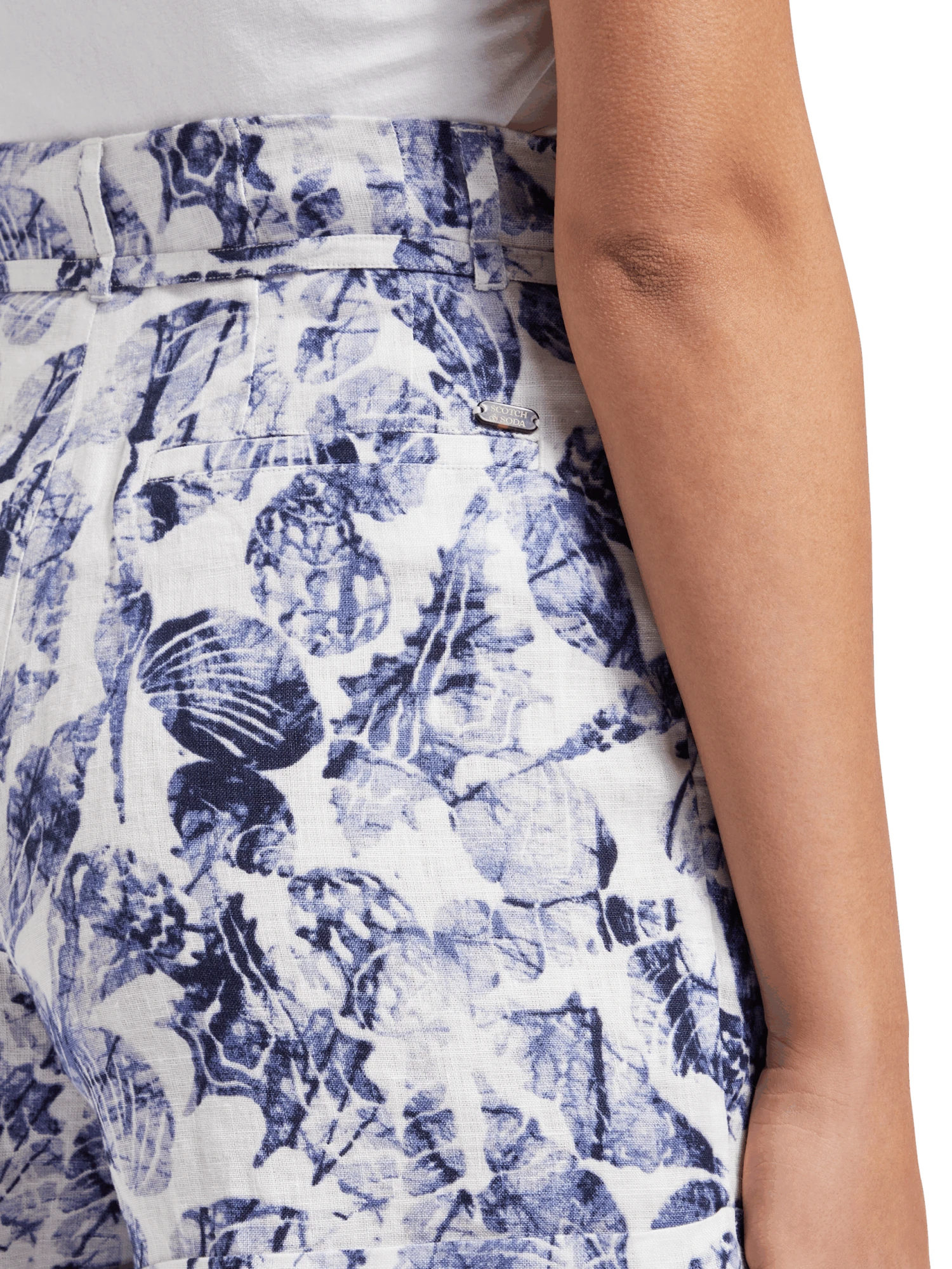 Scotch & Soda High-Rise Linen Short 7 Scotch & Soda High-Rise Linen Short - Image 5