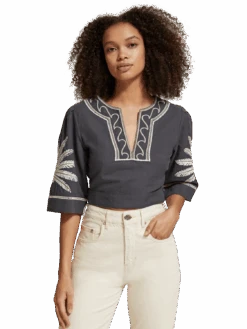 Scotch & Soda Embroidered Crop Top 18 Scotch & Soda Embroidered Crop Top -Scotch & Soda 177173 0005 MDL CRP 23eff19c bbc1 4c40 bce2 5daca592096c