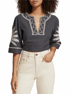 Scotch & Soda Embroidered Crop Top 22 Scotch & Soda Embroidered Crop Top -Scotch & Soda 177173 0005 NHD CRP 2cdd8225 c9d8 4172 967f 2bfca6beca7d