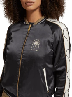 Scotch & Soda Embroidered Reversible Bomber Jacket 25 Scotch & Soda Embroidered Reversible Bomber Jacket -Scotch & Soda 177269 1188 NHD DTL1 78fbf7f8 a3ec 4425 8fc6 188a421258aa