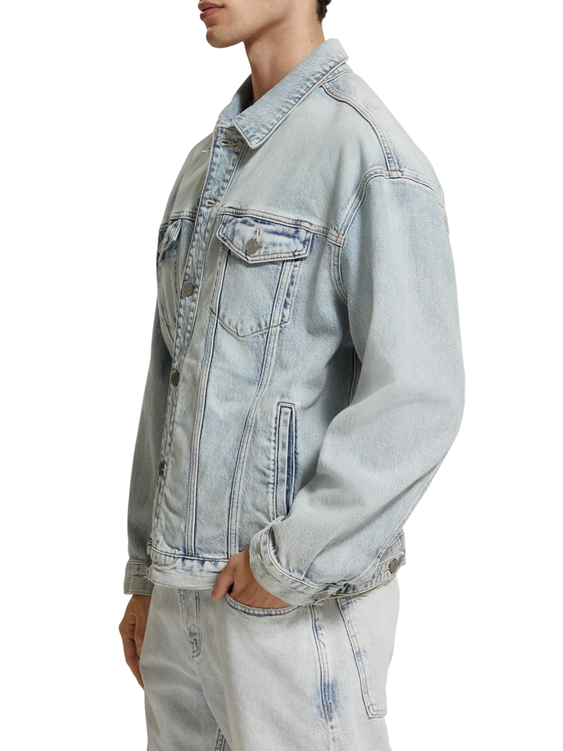 Scotch & Soda Trucker Jacket With Artwork 11 Scotch & Soda Trucker Jacket With Artwork - Image 9