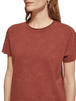 Scotch & Soda Washed Embroidered T-Shirt -Scotch & Soda 177389 1188 MDL DTL1 2e6c74e4 6a7d 4006 bd07 c879eaa8e1da